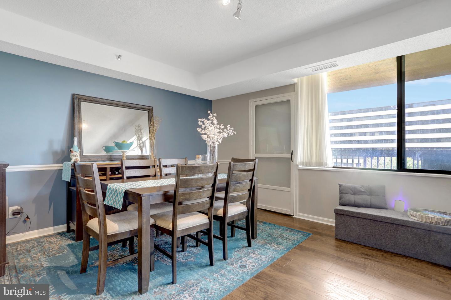 3713 S GEORGE MASON DR #713, FALLS CHURCH, Virginia 22041, 2 Bedrooms Bedrooms, 6 Rooms Rooms,2 BathroomsBathrooms,Residential,For sale,3713 S GEORGE MASON DR #713,VAFX2245918 MLS # VAFX2245918