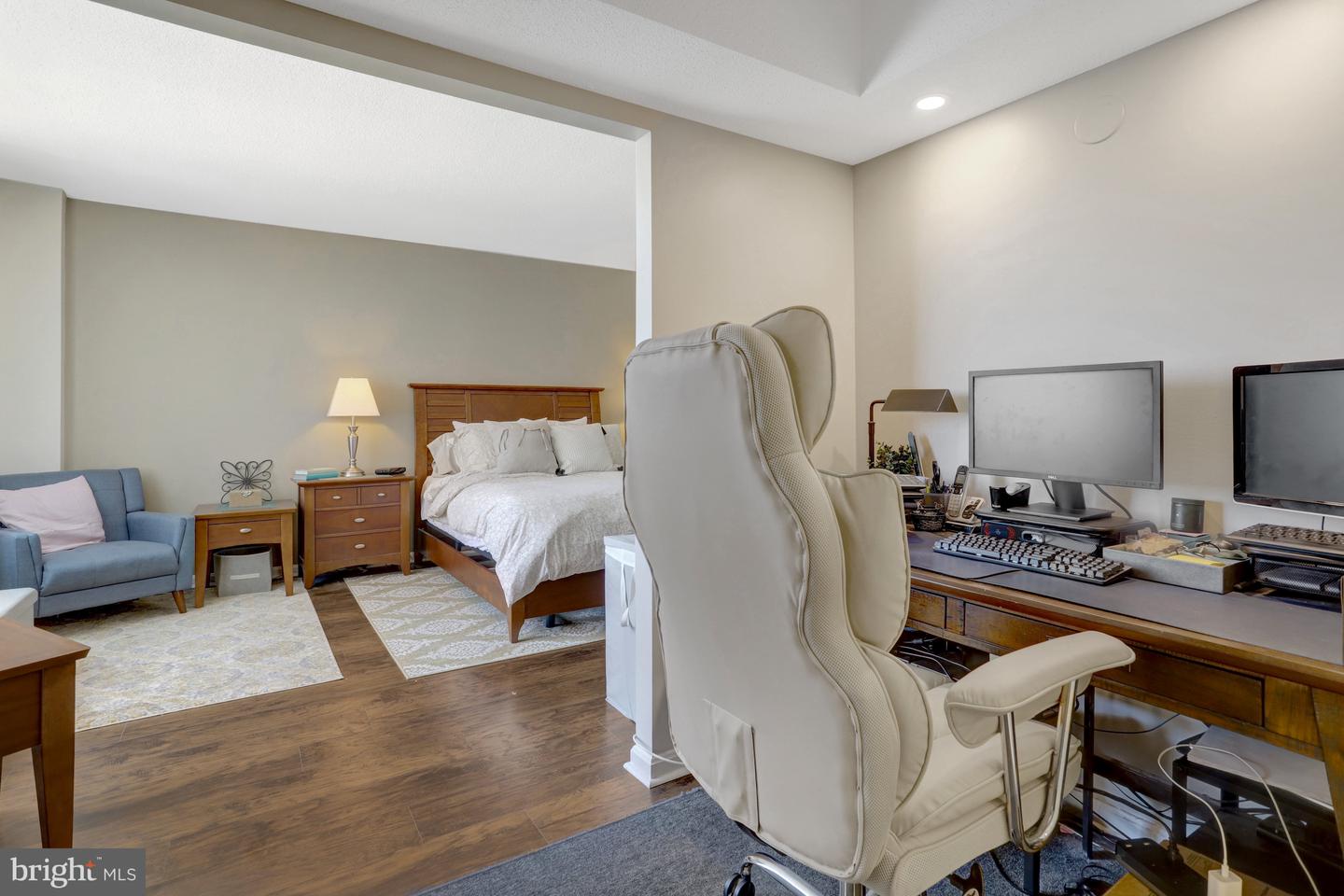 3713 S GEORGE MASON DR #713, FALLS CHURCH, Virginia 22041, 2 Bedrooms Bedrooms, 6 Rooms Rooms,2 BathroomsBathrooms,Residential,For sale,3713 S GEORGE MASON DR #713,VAFX2245918 MLS # VAFX2245918