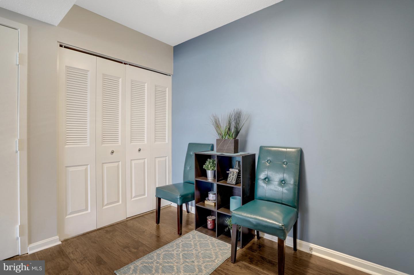 3713 S GEORGE MASON DR #713, FALLS CHURCH, Virginia 22041, 2 Bedrooms Bedrooms, 6 Rooms Rooms,2 BathroomsBathrooms,Residential,For sale,3713 S GEORGE MASON DR #713,VAFX2245918 MLS # VAFX2245918