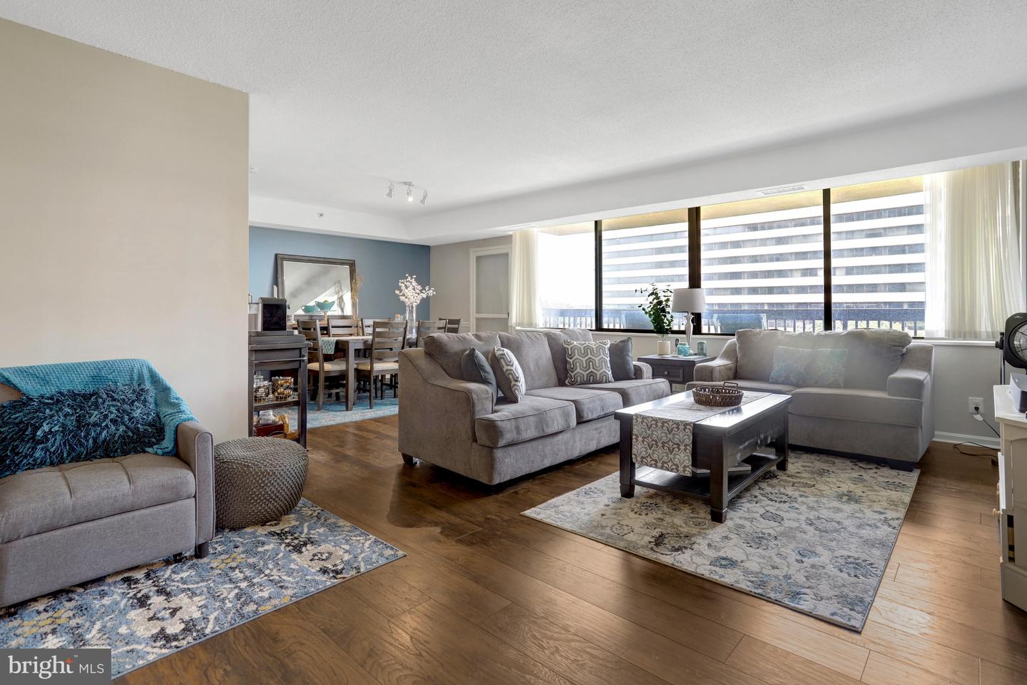 3713 S GEORGE MASON DR #713, FALLS CHURCH, Virginia 22041, 2 Bedrooms Bedrooms, 6 Rooms Rooms,2 BathroomsBathrooms,Residential,For sale,3713 S GEORGE MASON DR #713,VAFX2245918 MLS # VAFX2245918