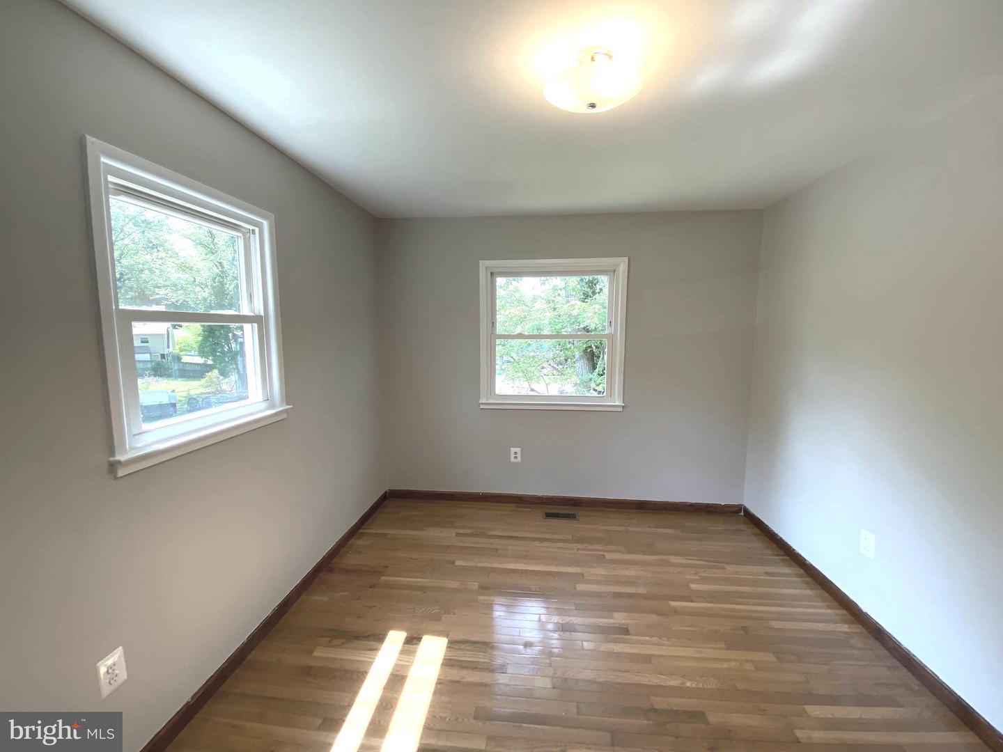13017 KERRYDALE RD, WOODBRIDGE, Virginia 22193, 5 Bedrooms Bedrooms, ,2 BathroomsBathrooms,Residential,For sale,13017 KERRYDALE RD,VAPW2096448 MLS # VAPW2096448