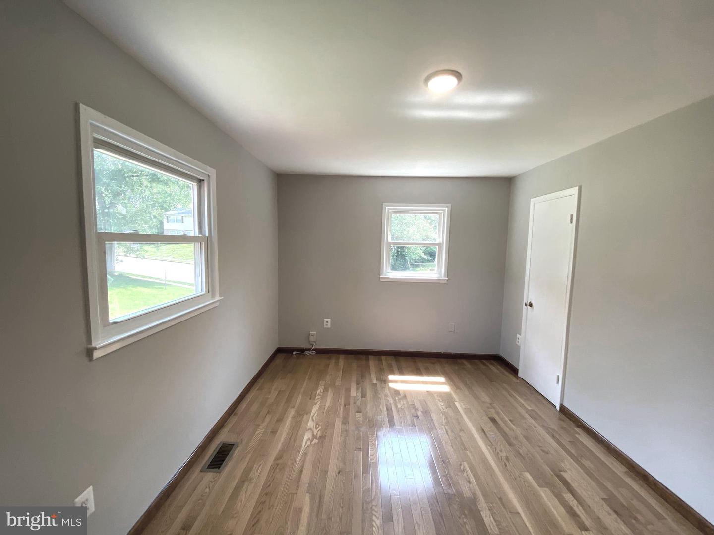 13017 KERRYDALE RD, WOODBRIDGE, Virginia 22193, 5 Bedrooms Bedrooms, ,2 BathroomsBathrooms,Residential,For sale,13017 KERRYDALE RD,VAPW2096448 MLS # VAPW2096448