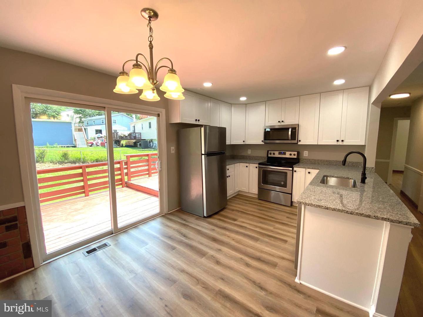 13017 KERRYDALE RD, WOODBRIDGE, Virginia 22193, 5 Bedrooms Bedrooms, ,2 BathroomsBathrooms,Residential,For sale,13017 KERRYDALE RD,VAPW2096448 MLS # VAPW2096448