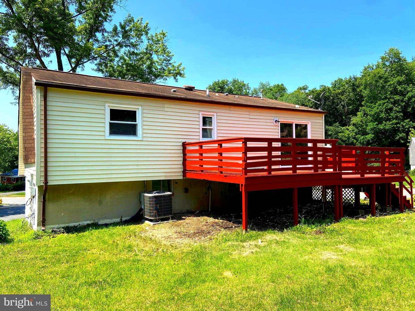 13017 KERRYDALE RD, WOODBRIDGE, Virginia 22193, 5 Bedrooms Bedrooms, ,2 BathroomsBathrooms,Residential,For sale,13017 KERRYDALE RD,VAPW2096448 MLS # VAPW2096448