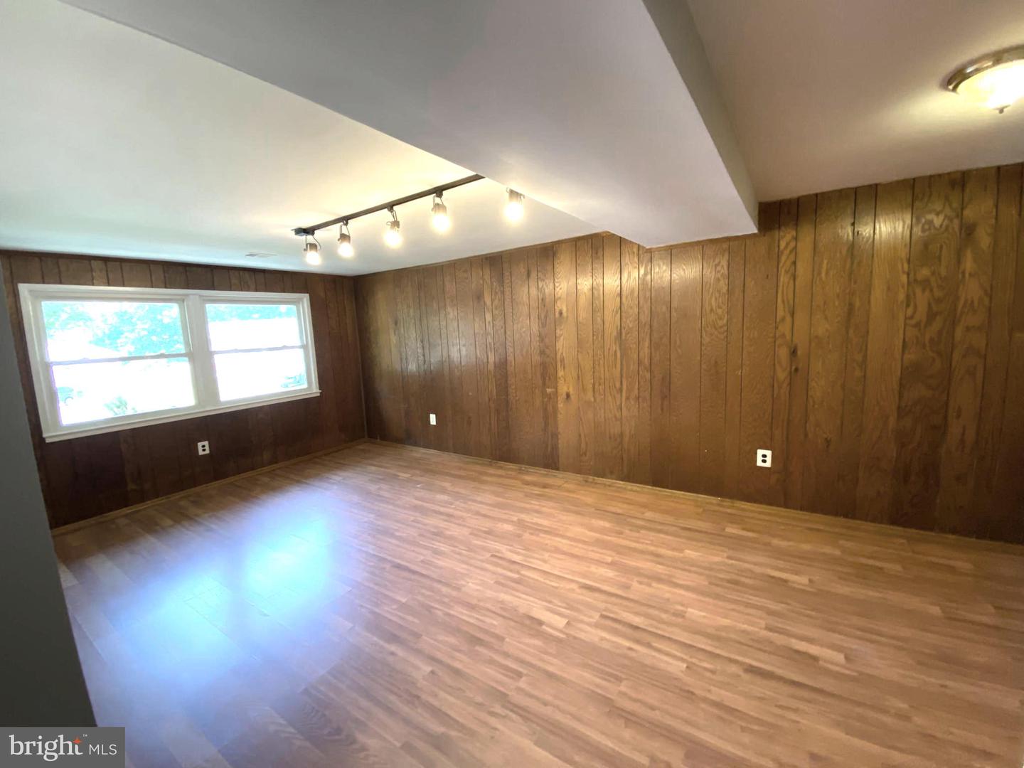 13017 KERRYDALE RD, WOODBRIDGE, Virginia 22193, 5 Bedrooms Bedrooms, ,2 BathroomsBathrooms,Residential,For sale,13017 KERRYDALE RD,VAPW2096448 MLS # VAPW2096448