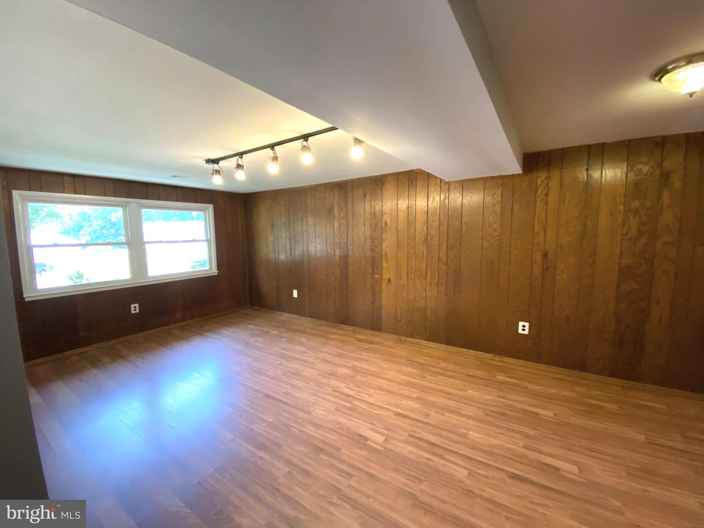 13017 KERRYDALE RD, WOODBRIDGE, Virginia 22193, 5 Bedrooms Bedrooms, ,2 BathroomsBathrooms,Residential,For sale,13017 KERRYDALE RD,VAPW2096448 MLS # VAPW2096448