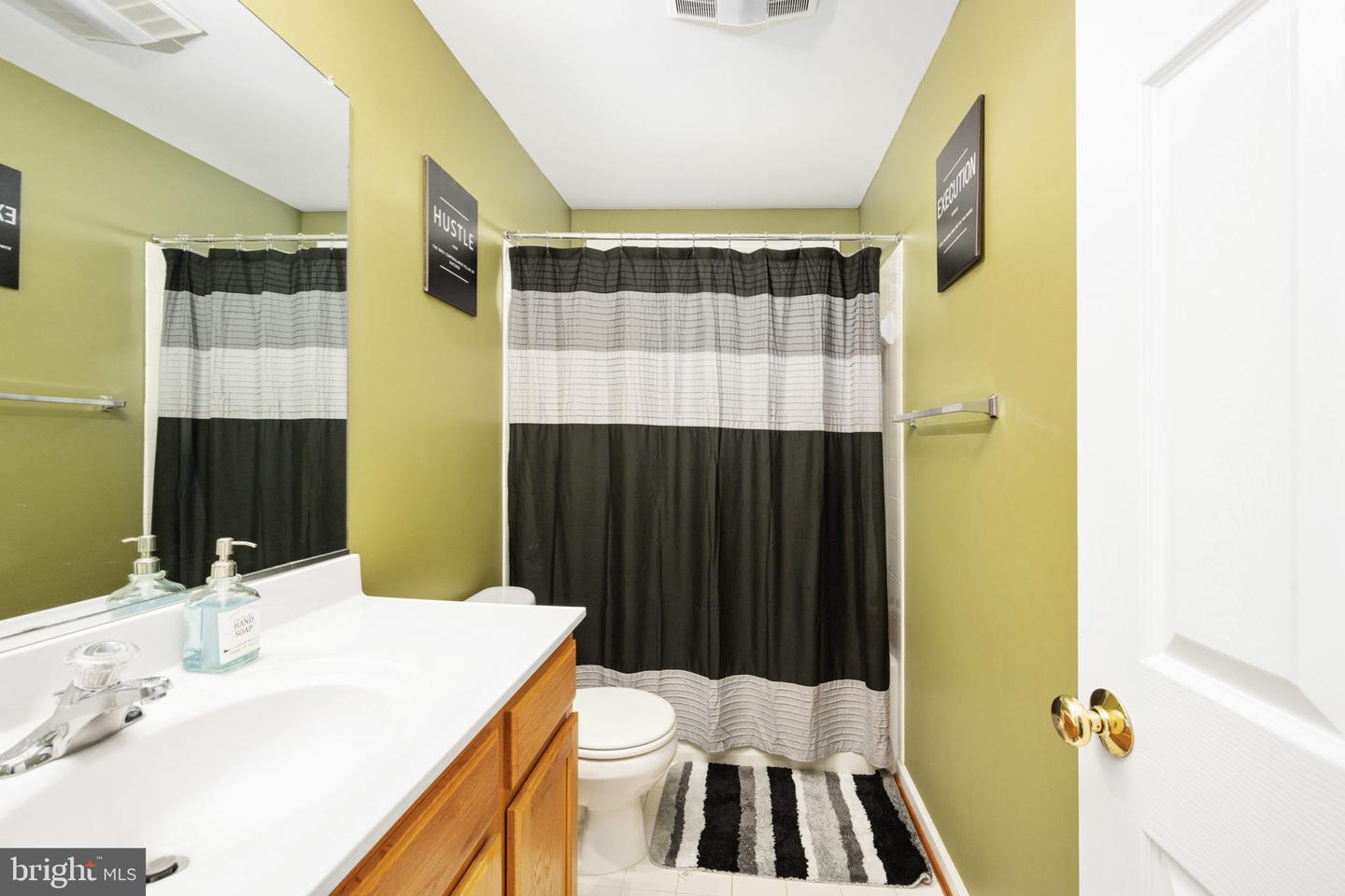 22 SENTINEL RIDGE LN, STAFFORD, Virginia 22554, 6 Bedrooms Bedrooms, ,4 BathroomsBathrooms,Residential,For sale,22 SENTINEL RIDGE LN,VAST2039602 MLS # VAST2039602