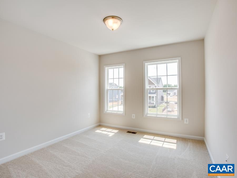 43 SWEETVIEW CT, STUARTS DRAFT, Virginia 24477, 3 Bedrooms Bedrooms, ,2 BathroomsBathrooms,Residential,For sale,43 SWEETVIEW CT,665462 MLS # 665462