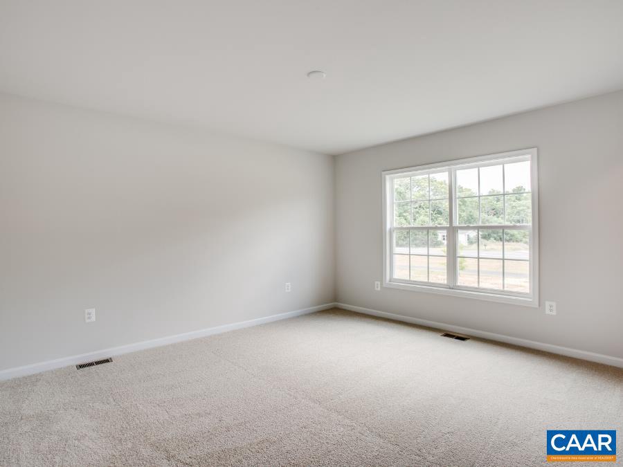 43 SWEETVIEW CT, STUARTS DRAFT, Virginia 24477, 3 Bedrooms Bedrooms, ,2 BathroomsBathrooms,Residential,For sale,43 SWEETVIEW CT,665462 MLS # 665462