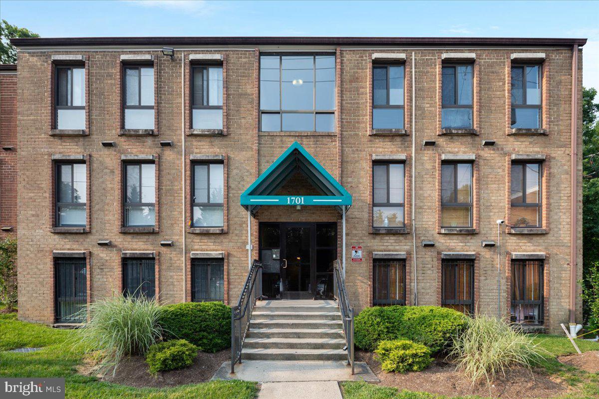 1701 GAINESVILLE ST SE #101, WASHINGTON, District Of Columbia 20020, 2 Bedrooms Bedrooms, ,1 BathroomBathrooms,Residential,For sale,1701 GAINESVILLE ST SE #101,DCDC2204544 MLS # DCDC2204544