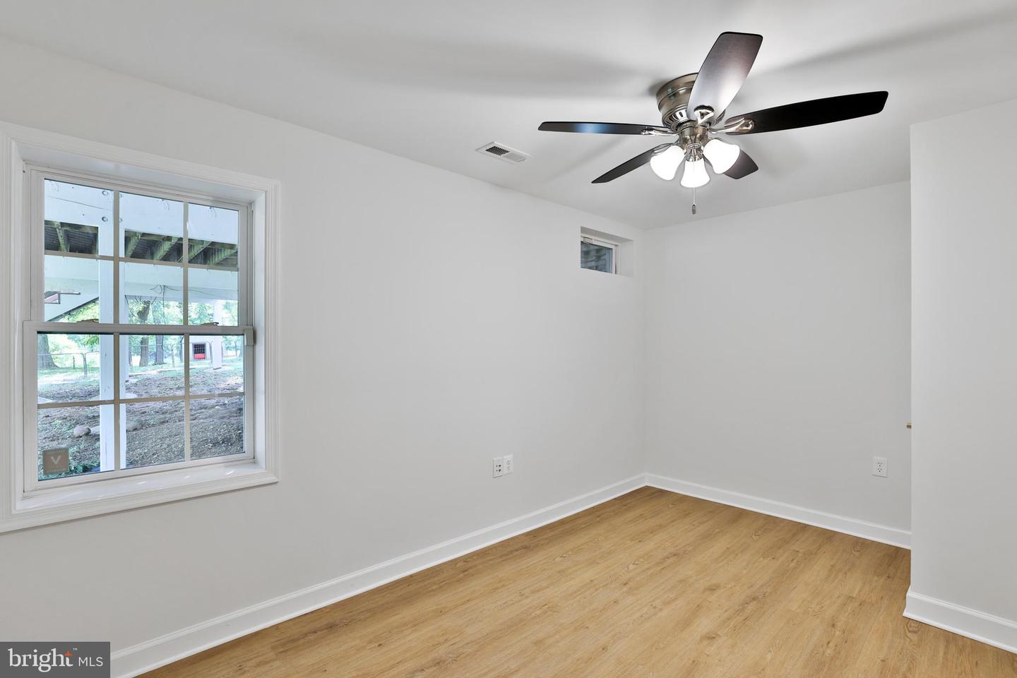17301 ROUNDMONT PL, ROUND HILL, Virginia 20141, 5 Bedrooms Bedrooms, ,4 BathroomsBathrooms,Residential,For sale,17301 ROUNDMONT PL,VALO2098972 MLS # VALO2098972