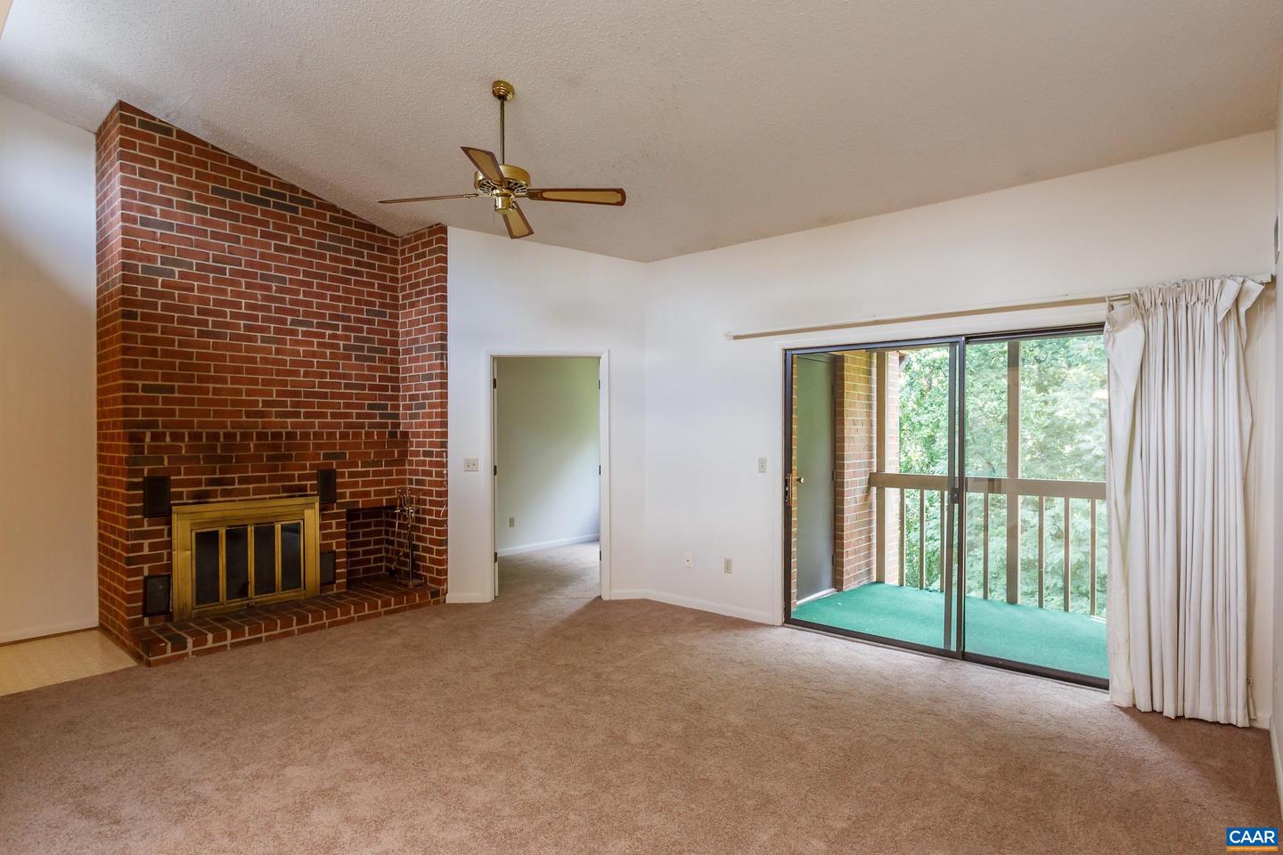 115 TURTLE CREEK RD #11, CHARLOTTESVILLE, Virginia 22901, 2 Bedrooms Bedrooms, ,2 BathroomsBathrooms,Residential,For sale,115 TURTLE CREEK RD #11,665466 MLS # 665466