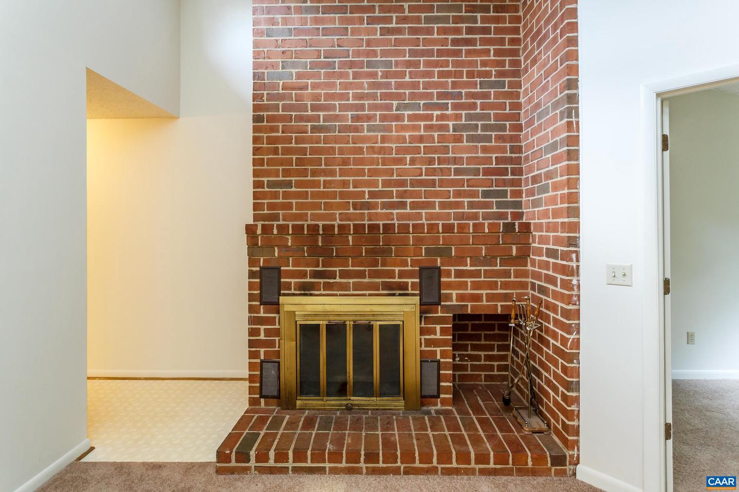 115 TURTLE CREEK RD #11, CHARLOTTESVILLE, Virginia 22901, 2 Bedrooms Bedrooms, ,2 BathroomsBathrooms,Residential,For sale,115 TURTLE CREEK RD #11,665466 MLS # 665466