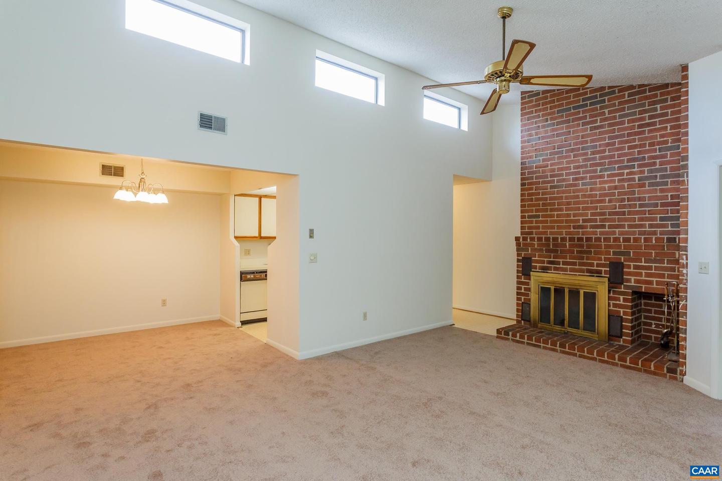 115 TURTLE CREEK RD #11, CHARLOTTESVILLE, Virginia 22901, 2 Bedrooms Bedrooms, ,2 BathroomsBathrooms,Residential,For sale,115 TURTLE CREEK RD #11,665466 MLS # 665466