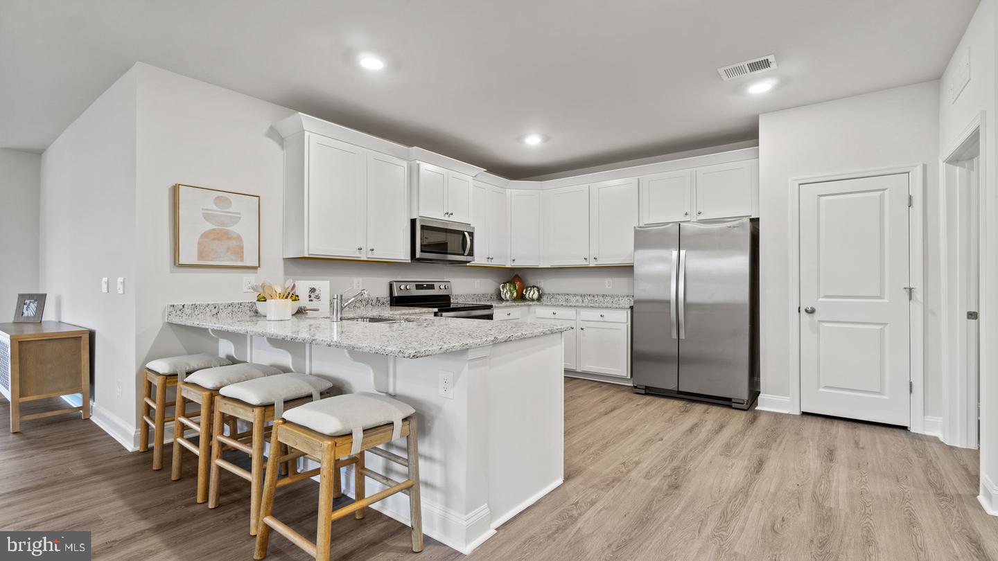 17 FLORENCE SARAH LN, LEXINGTON CITY, Virginia 24450, 2 Bedrooms Bedrooms, ,2 BathroomsBathrooms,Residential,For sale,17 FLORENCE SARAH LN,VARB2000114 MLS # VARB2000114