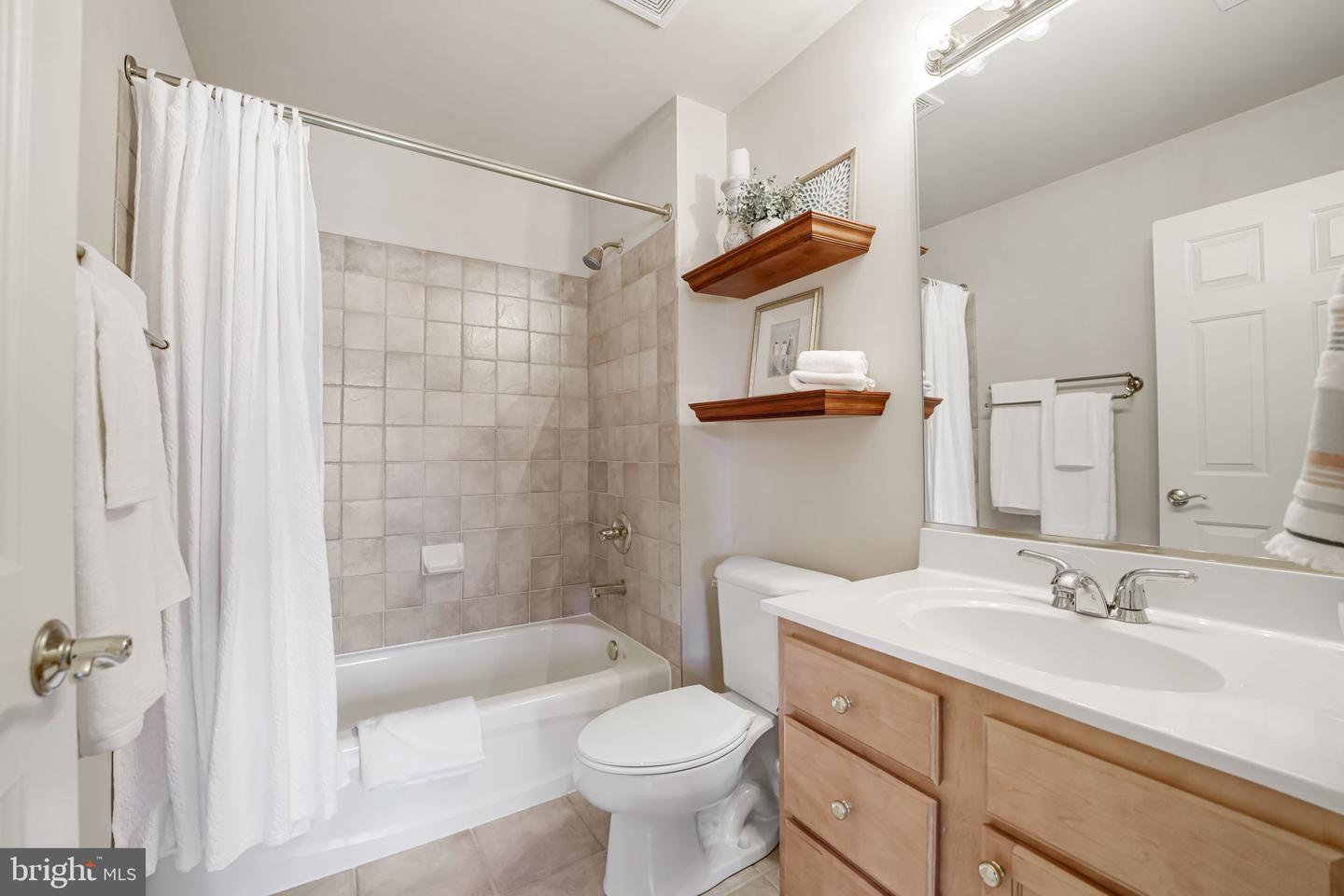 11800 FAWN LAKE PKWY, SPOTSYLVANIA, Virginia 22551, 4 Bedrooms Bedrooms, ,3 BathroomsBathrooms,Residential,For sale,11800 FAWN LAKE PKWY,VASP2033780 MLS # VASP2033780