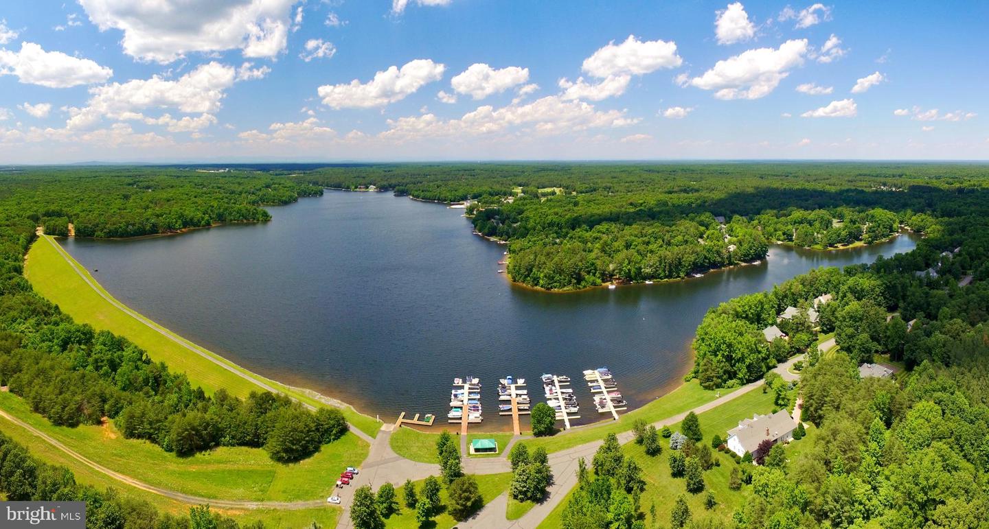 11800 FAWN LAKE PKWY, SPOTSYLVANIA, Virginia 22551, 4 Bedrooms Bedrooms, ,3 BathroomsBathrooms,Residential,For sale,11800 FAWN LAKE PKWY,VASP2033780 MLS # VASP2033780