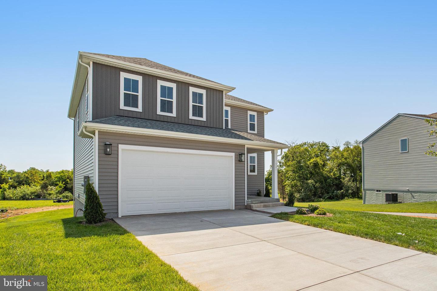 121 MIDSUMMER LN, MIDDLETOWN, Virginia 22645, 4 Bedrooms Bedrooms, ,2 BathroomsBathrooms,Residential,For sale,121 MIDSUMMER LN,VAFV2034738 MLS # VAFV2034738