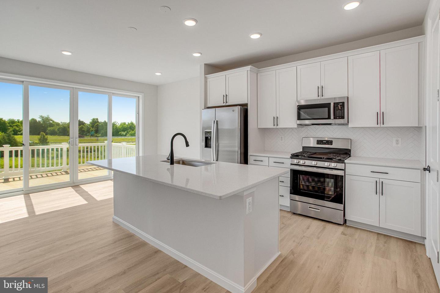 121 MIDSUMMER LN, MIDDLETOWN, Virginia 22645, 4 Bedrooms Bedrooms, ,2 BathroomsBathrooms,Residential,For sale,121 MIDSUMMER LN,VAFV2034738 MLS # VAFV2034738