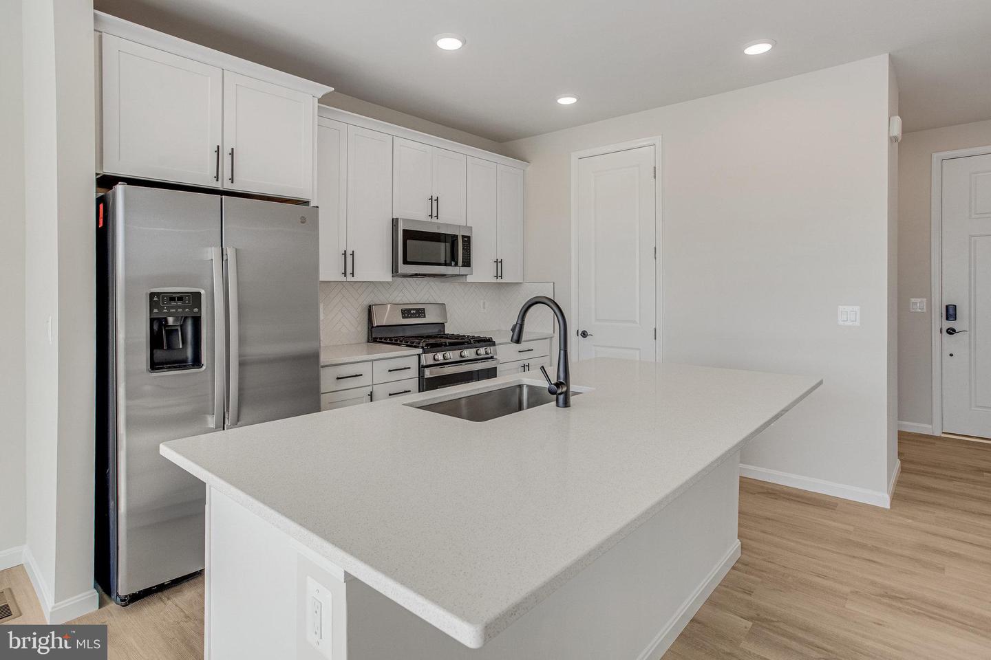 121 MIDSUMMER LN, MIDDLETOWN, Virginia 22645, 4 Bedrooms Bedrooms, ,2 BathroomsBathrooms,Residential,For sale,121 MIDSUMMER LN,VAFV2034738 MLS # VAFV2034738