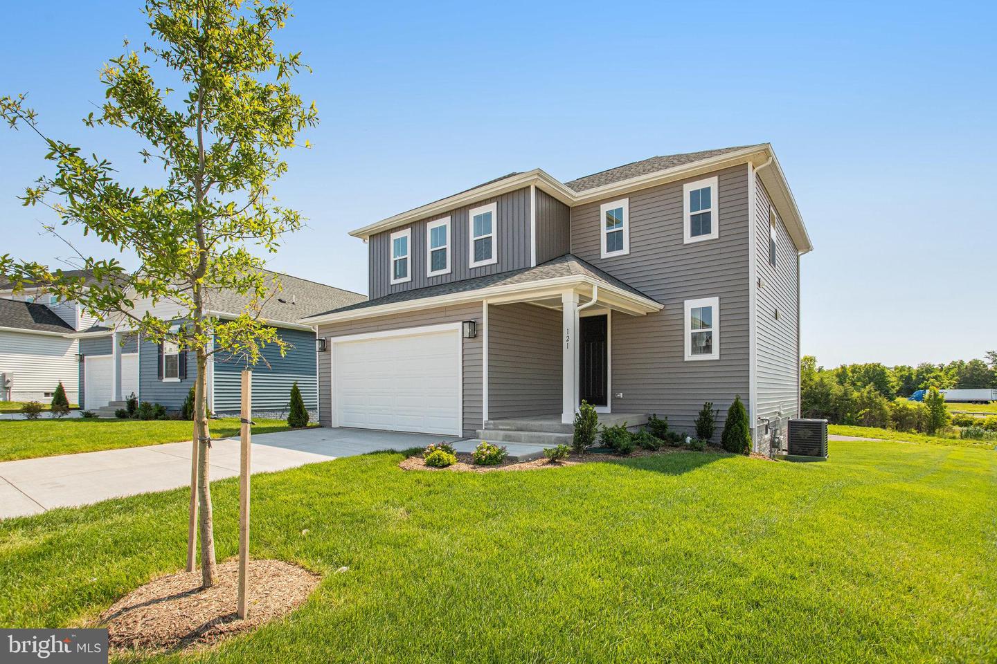 121 MIDSUMMER LN, MIDDLETOWN, Virginia 22645, 4 Bedrooms Bedrooms, ,2 BathroomsBathrooms,Residential,For sale,121 MIDSUMMER LN,VAFV2034738 MLS # VAFV2034738