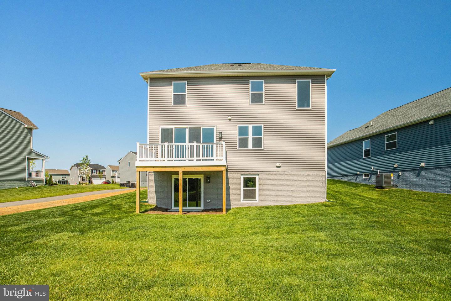121 MIDSUMMER LN, MIDDLETOWN, Virginia 22645, 4 Bedrooms Bedrooms, ,2 BathroomsBathrooms,Residential,For sale,121 MIDSUMMER LN,VAFV2034738 MLS # VAFV2034738