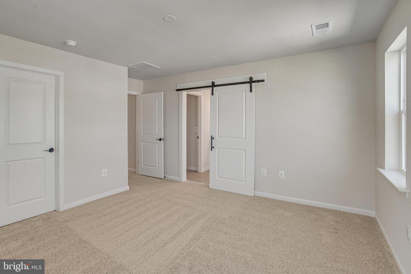 121 MIDSUMMER LN, MIDDLETOWN, Virginia 22645, 4 Bedrooms Bedrooms, ,2 BathroomsBathrooms,Residential,For sale,121 MIDSUMMER LN,VAFV2034738 MLS # VAFV2034738