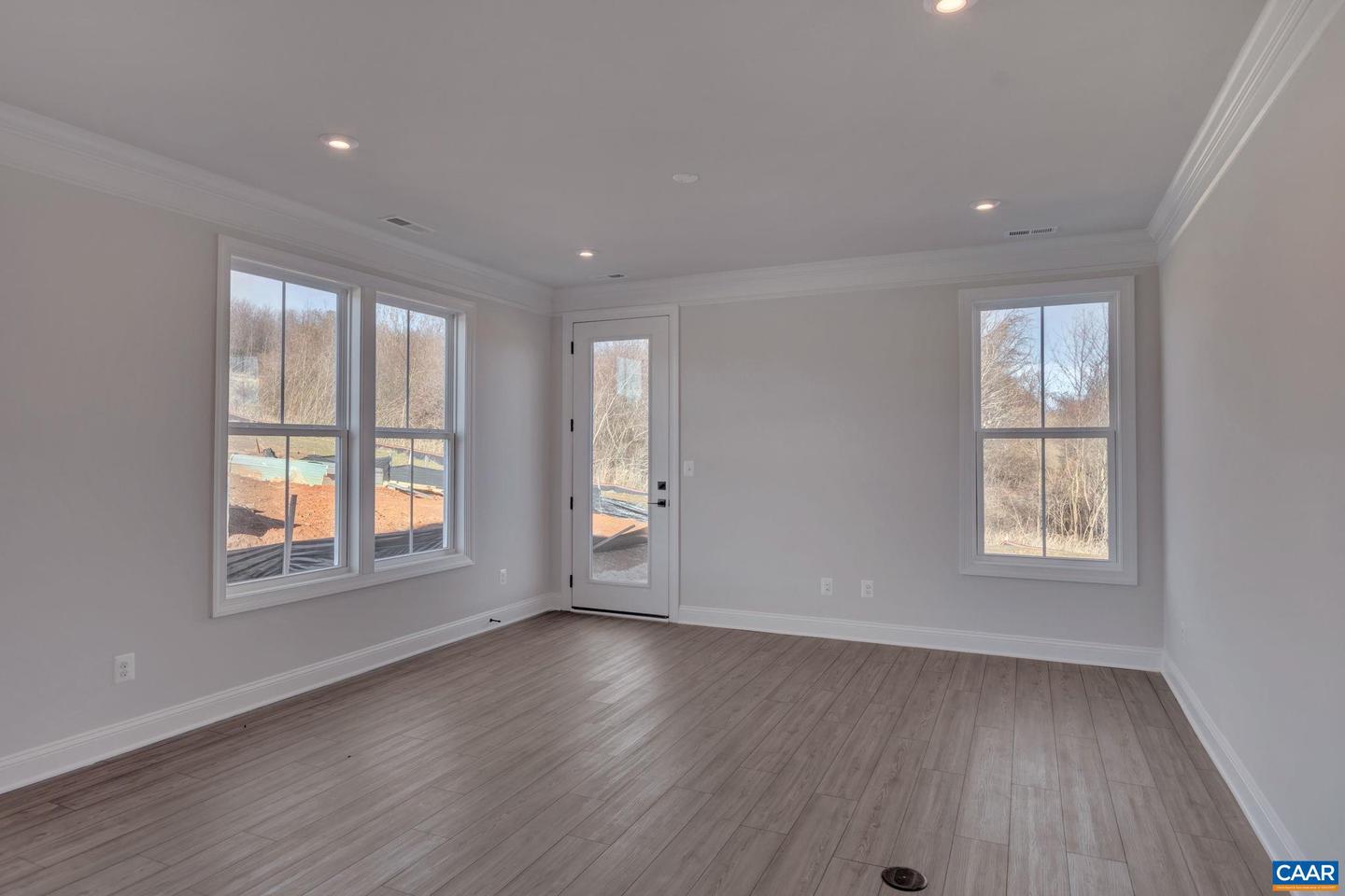 129 SPRINGDALE RD, WAYNESBORO, Virginia 22980, 3 Bedrooms Bedrooms, ,2 BathroomsBathrooms,Residential,For sale,129 SPRINGDALE RD,665472 MLS # 665472