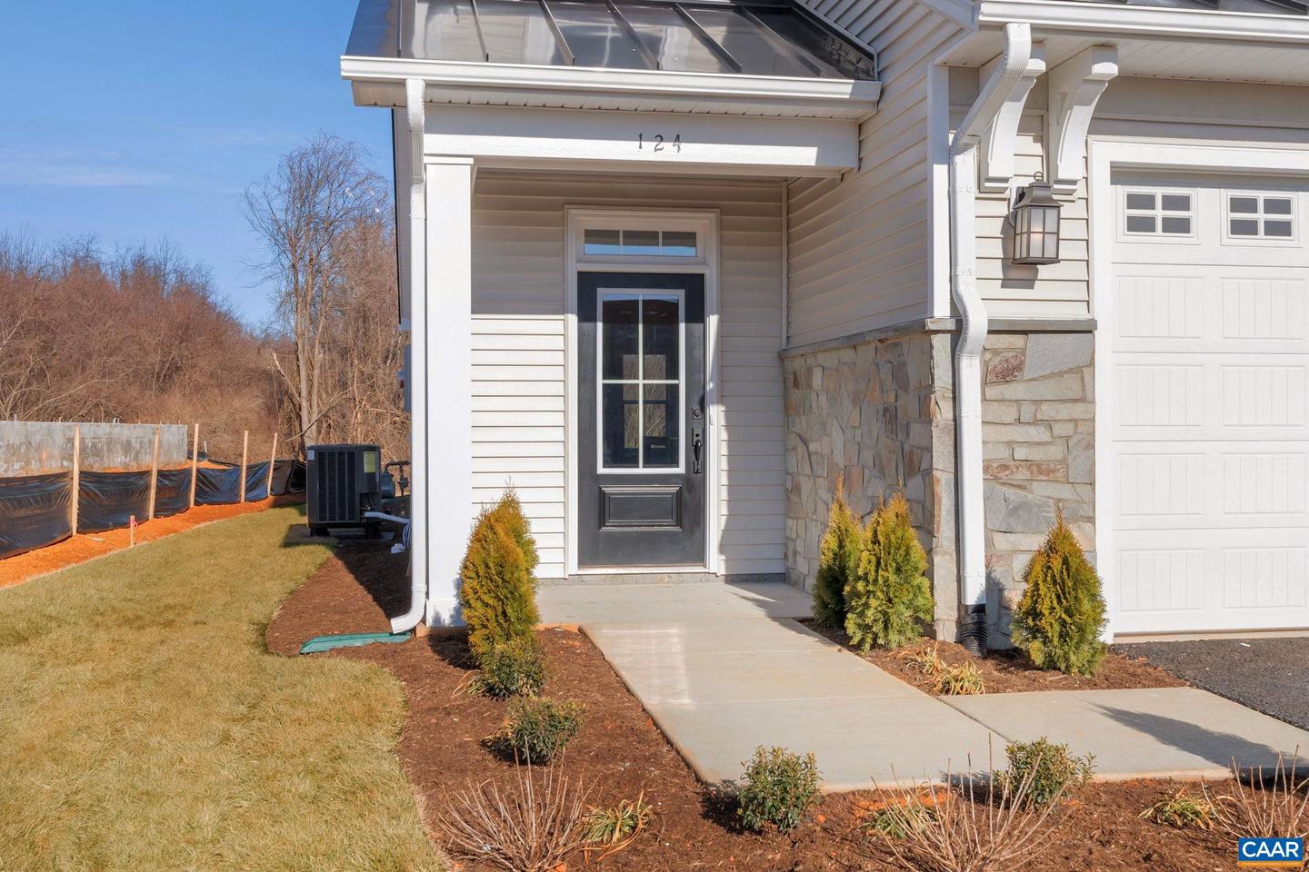 129 SPRINGDALE RD, WAYNESBORO, Virginia 22980, 3 Bedrooms Bedrooms, ,2 BathroomsBathrooms,Residential,For sale,129 SPRINGDALE RD,665472 MLS # 665472