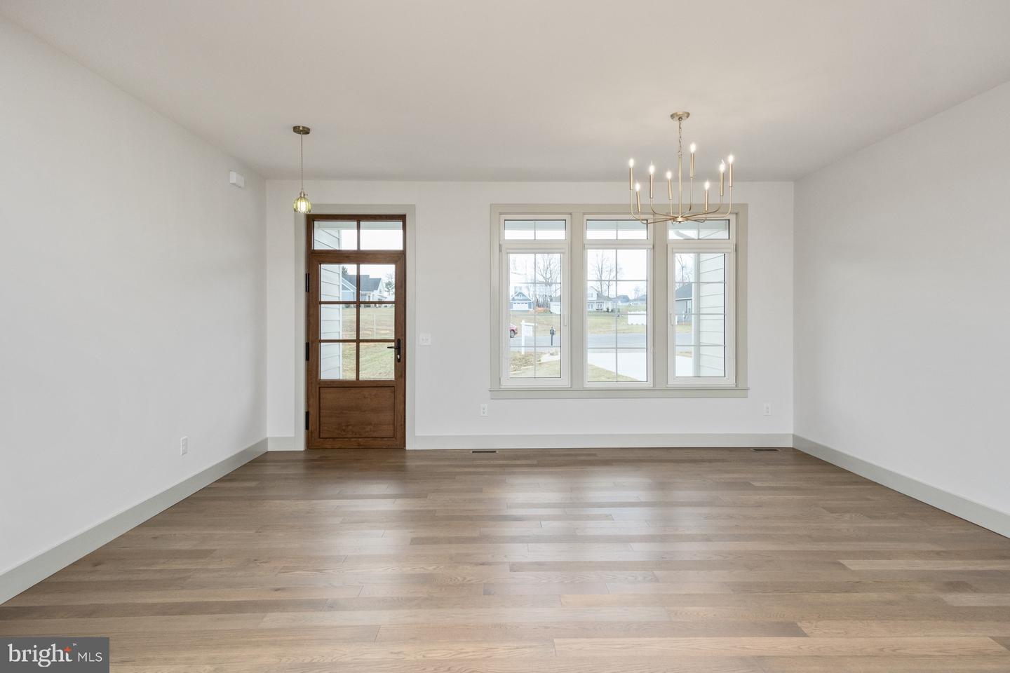 135 RADNOR CT, ROCKINGHAM, Virginia 22801, 3 Bedrooms Bedrooms, ,2 BathroomsBathrooms,Residential,For sale,135 RADNOR CT,VARO2002370 MLS # VARO2002370