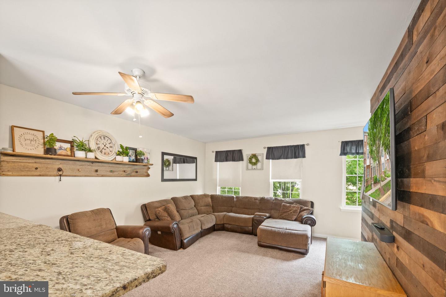 42927 MCCOMAS TER, CHANTILLY, Virginia 20152, 4 Bedrooms Bedrooms, ,2 BathroomsBathrooms,Residential,For sale,42927 MCCOMAS TER,VALO2099014 MLS # VALO2099014