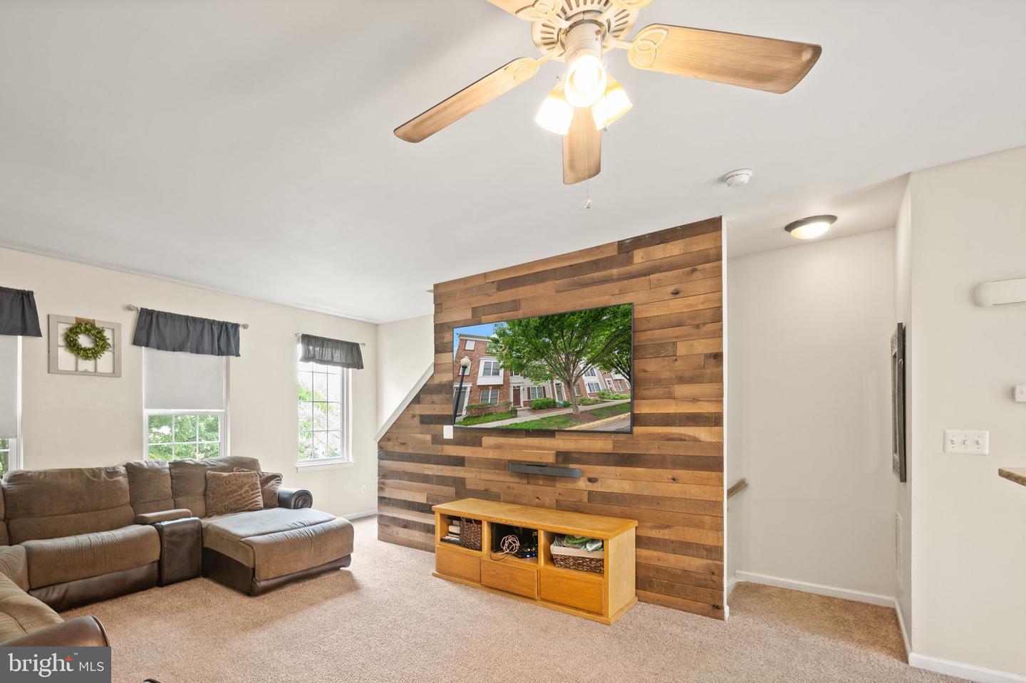 42927 MCCOMAS TER, CHANTILLY, Virginia 20152, 4 Bedrooms Bedrooms, ,2 BathroomsBathrooms,Residential,For sale,42927 MCCOMAS TER,VALO2099014 MLS # VALO2099014