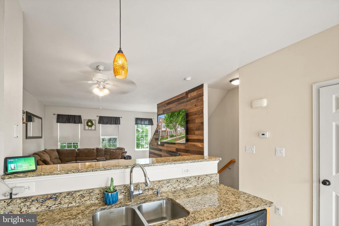 42927 MCCOMAS TER, CHANTILLY, Virginia 20152, 4 Bedrooms Bedrooms, ,2 BathroomsBathrooms,Residential,For sale,42927 MCCOMAS TER,VALO2099014 MLS # VALO2099014