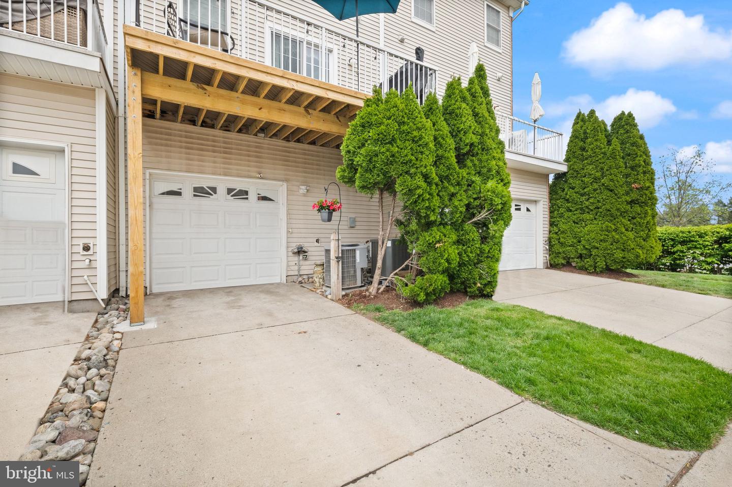 42927 MCCOMAS TER, CHANTILLY, Virginia 20152, 4 Bedrooms Bedrooms, ,2 BathroomsBathrooms,Residential,For sale,42927 MCCOMAS TER,VALO2099014 MLS # VALO2099014