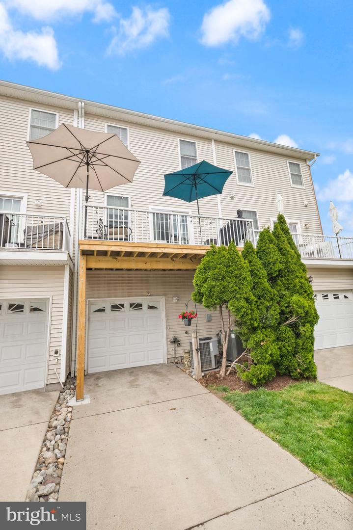 42927 MCCOMAS TER, CHANTILLY, Virginia 20152, 4 Bedrooms Bedrooms, ,2 BathroomsBathrooms,Residential,For sale,42927 MCCOMAS TER,VALO2099014 MLS # VALO2099014