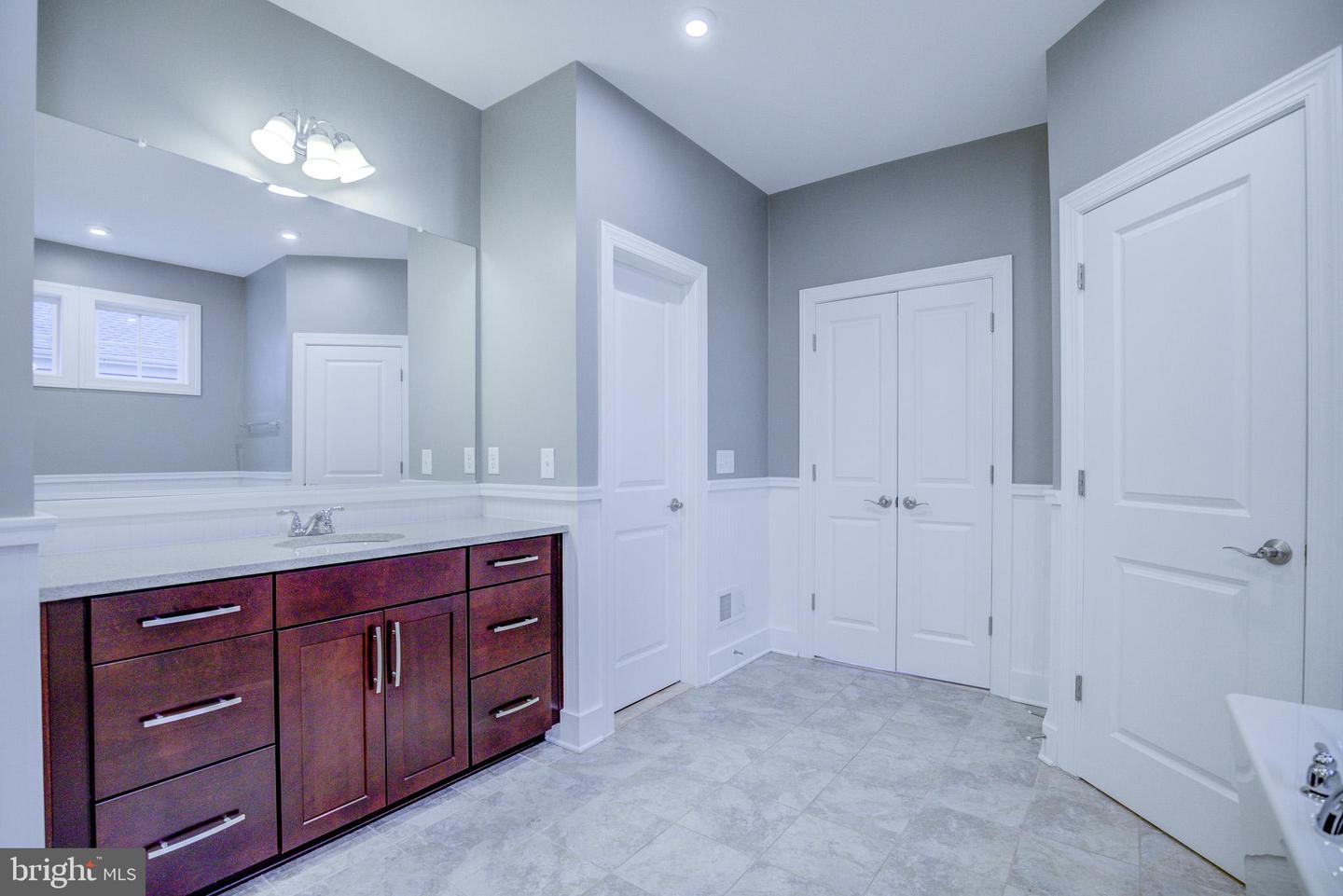 41031 BROOK GROVE DR, ALDIE, Virginia 20105, 5 Bedrooms Bedrooms, 16 Rooms Rooms,4 BathroomsBathrooms,Residential,For sale,41031 BROOK GROVE DR,VALO2099018 MLS # VALO2099018