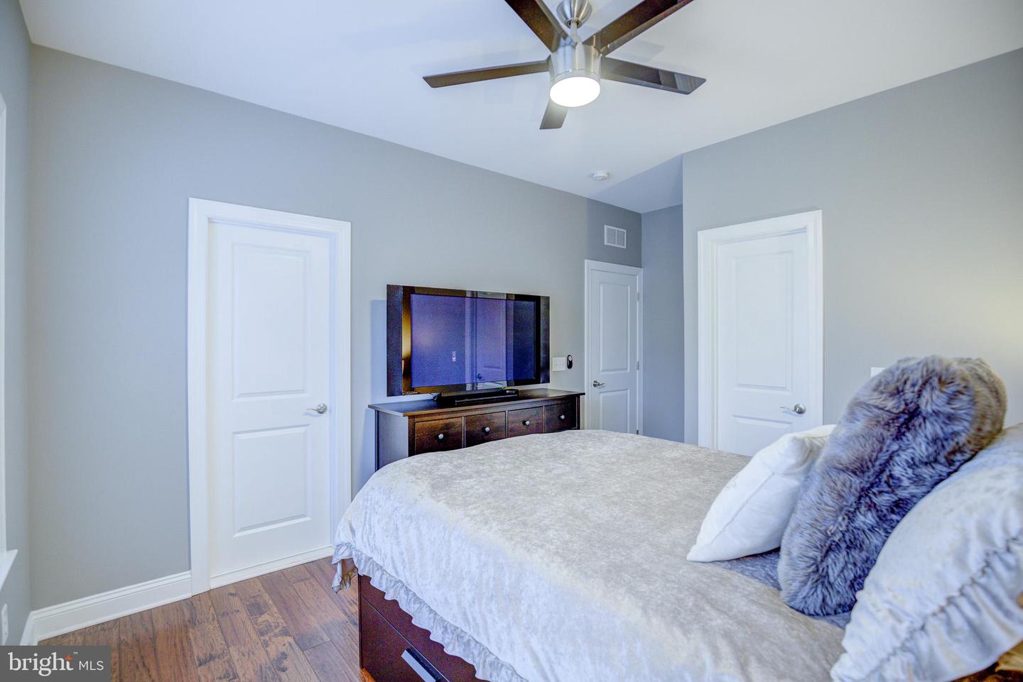 41031 BROOK GROVE DR, ALDIE, Virginia 20105, 5 Bedrooms Bedrooms, 16 Rooms Rooms,4 BathroomsBathrooms,Residential,For sale,41031 BROOK GROVE DR,VALO2099018 MLS # VALO2099018