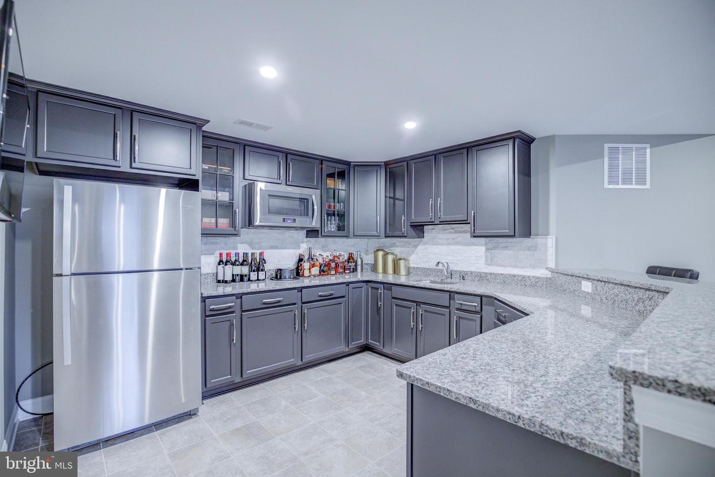 41031 BROOK GROVE DR, ALDIE, Virginia 20105, 5 Bedrooms Bedrooms, 16 Rooms Rooms,4 BathroomsBathrooms,Residential,For sale,41031 BROOK GROVE DR,VALO2099018 MLS # VALO2099018