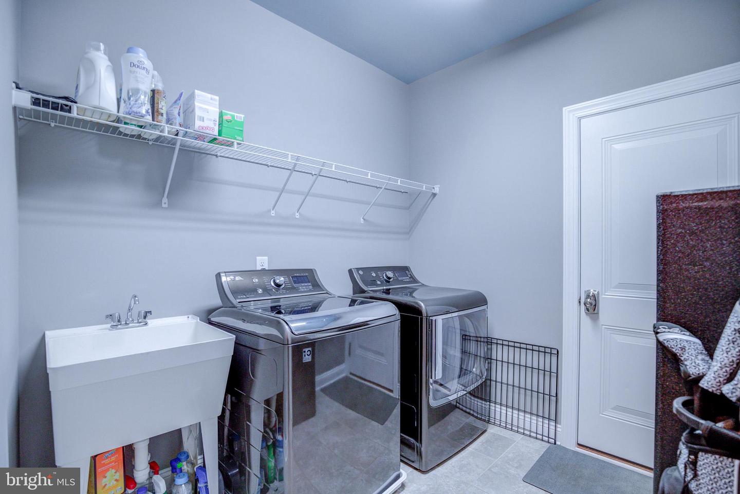 41031 BROOK GROVE DR, ALDIE, Virginia 20105, 5 Bedrooms Bedrooms, 16 Rooms Rooms,4 BathroomsBathrooms,Residential,For sale,41031 BROOK GROVE DR,VALO2099018 MLS # VALO2099018