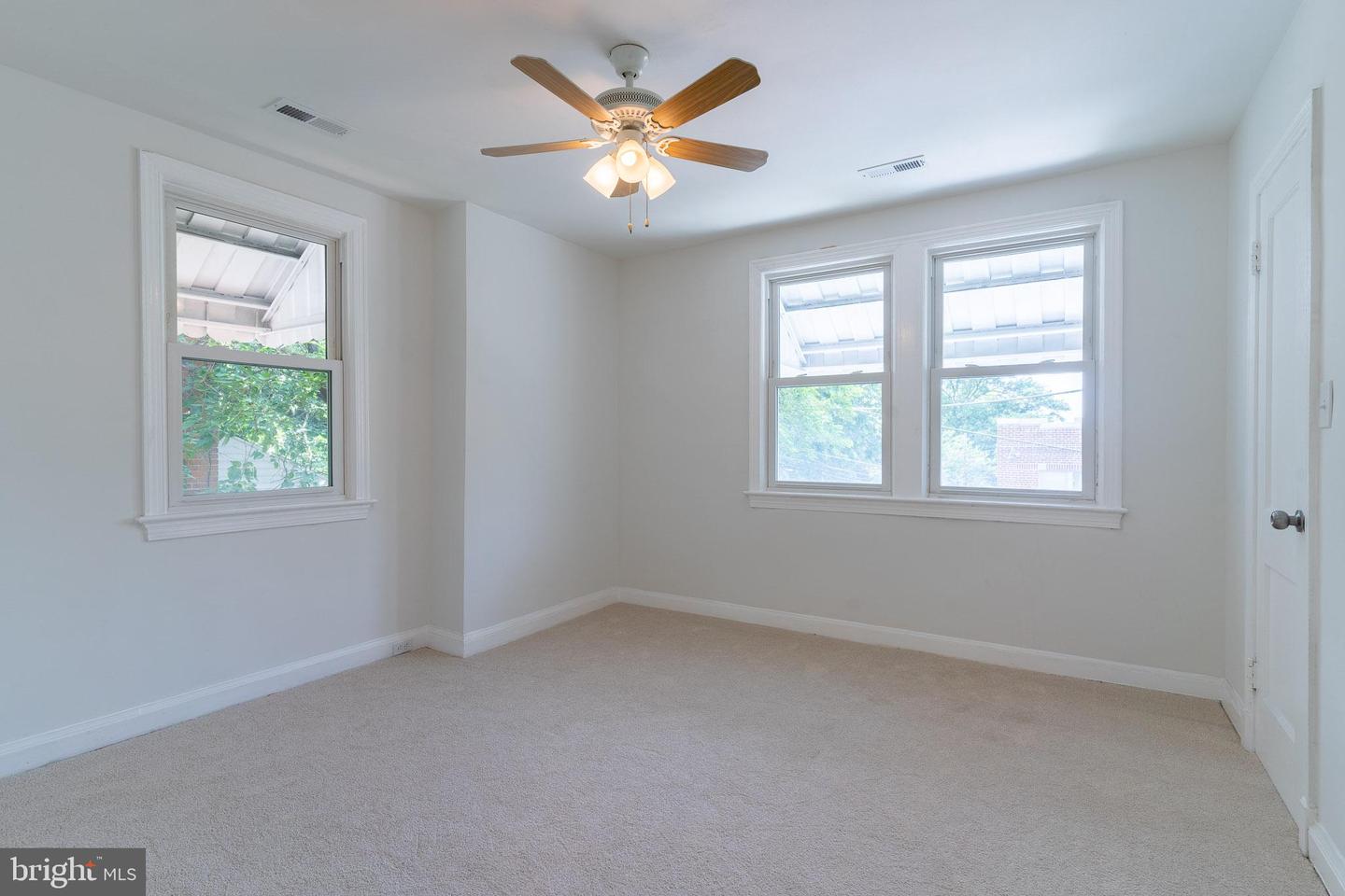 1960 FENDALL ST SE, WASHINGTON, District Of Columbia 20020, 3 Bedrooms Bedrooms, 5 Rooms Rooms,1 BathroomBathrooms,Residential,For sale,1960 FENDALL ST SE,DCDC2183690 MLS # DCDC2183690