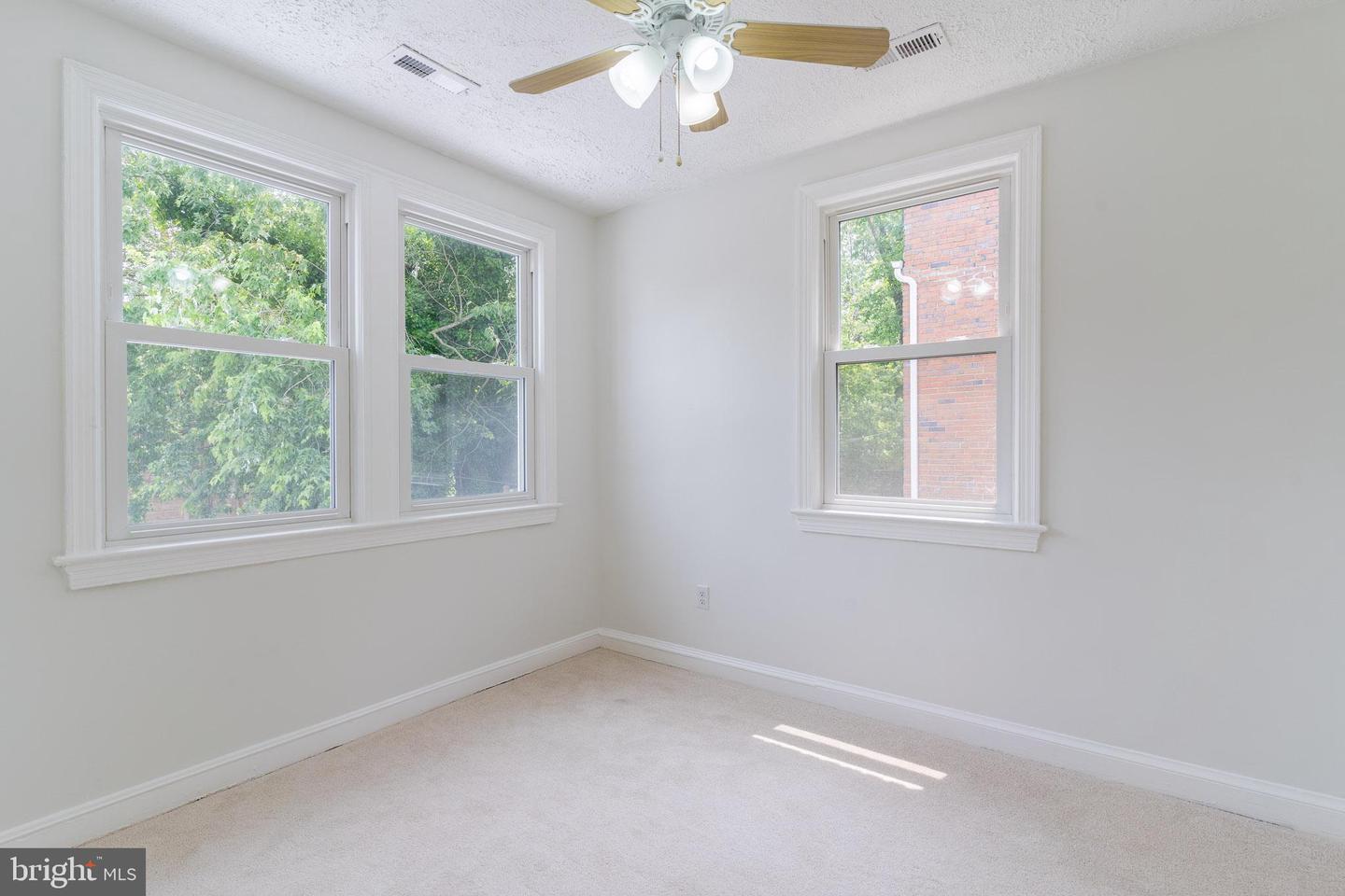 1960 FENDALL ST SE, WASHINGTON, District Of Columbia 20020, 3 Bedrooms Bedrooms, 5 Rooms Rooms,1 BathroomBathrooms,Residential,For sale,1960 FENDALL ST SE,DCDC2183690 MLS # DCDC2183690