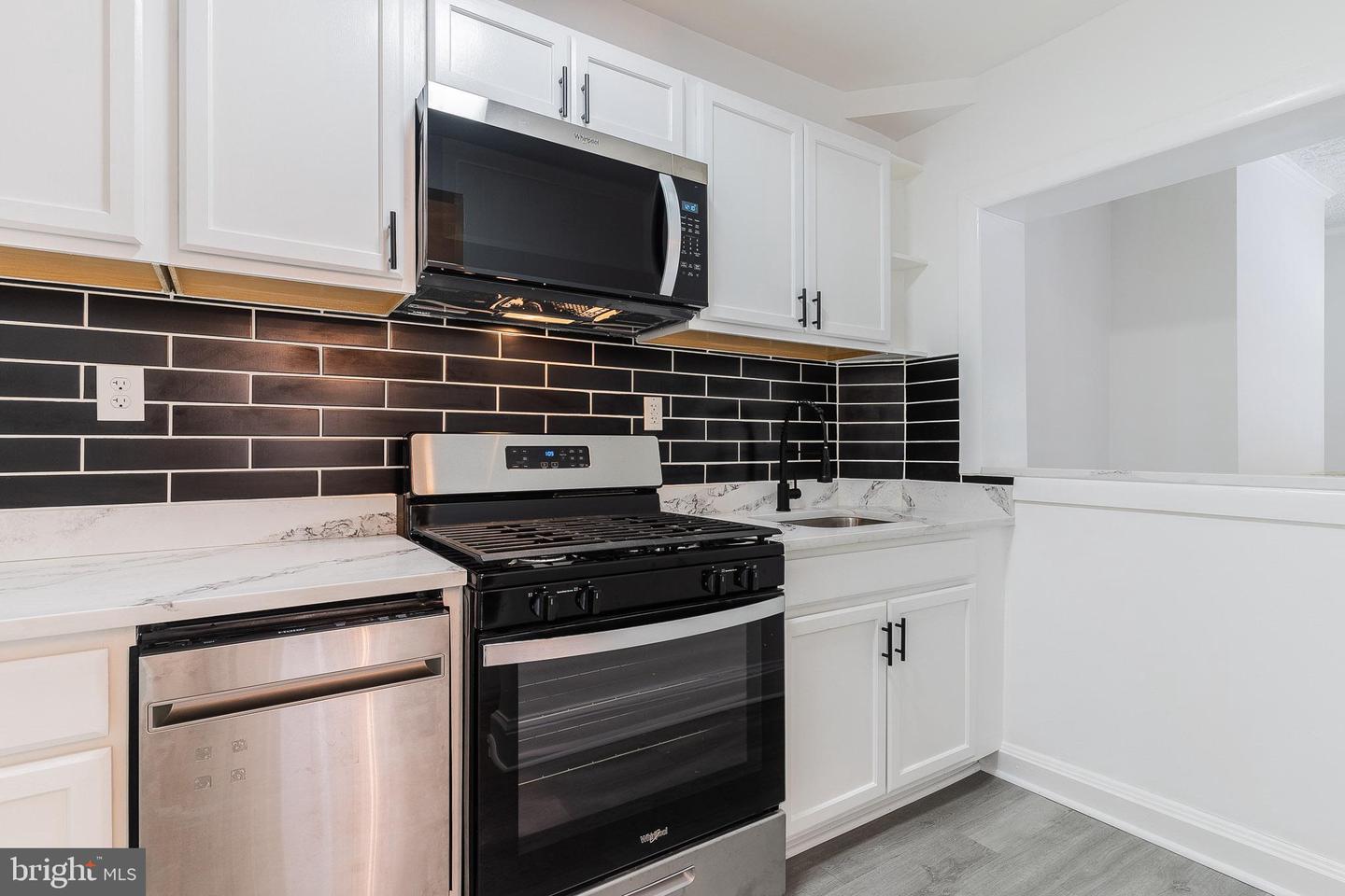 1960 FENDALL ST SE, WASHINGTON, District Of Columbia 20020, 3 Bedrooms Bedrooms, 5 Rooms Rooms,1 BathroomBathrooms,Residential,For sale,1960 FENDALL ST SE,DCDC2183690 MLS # DCDC2183690