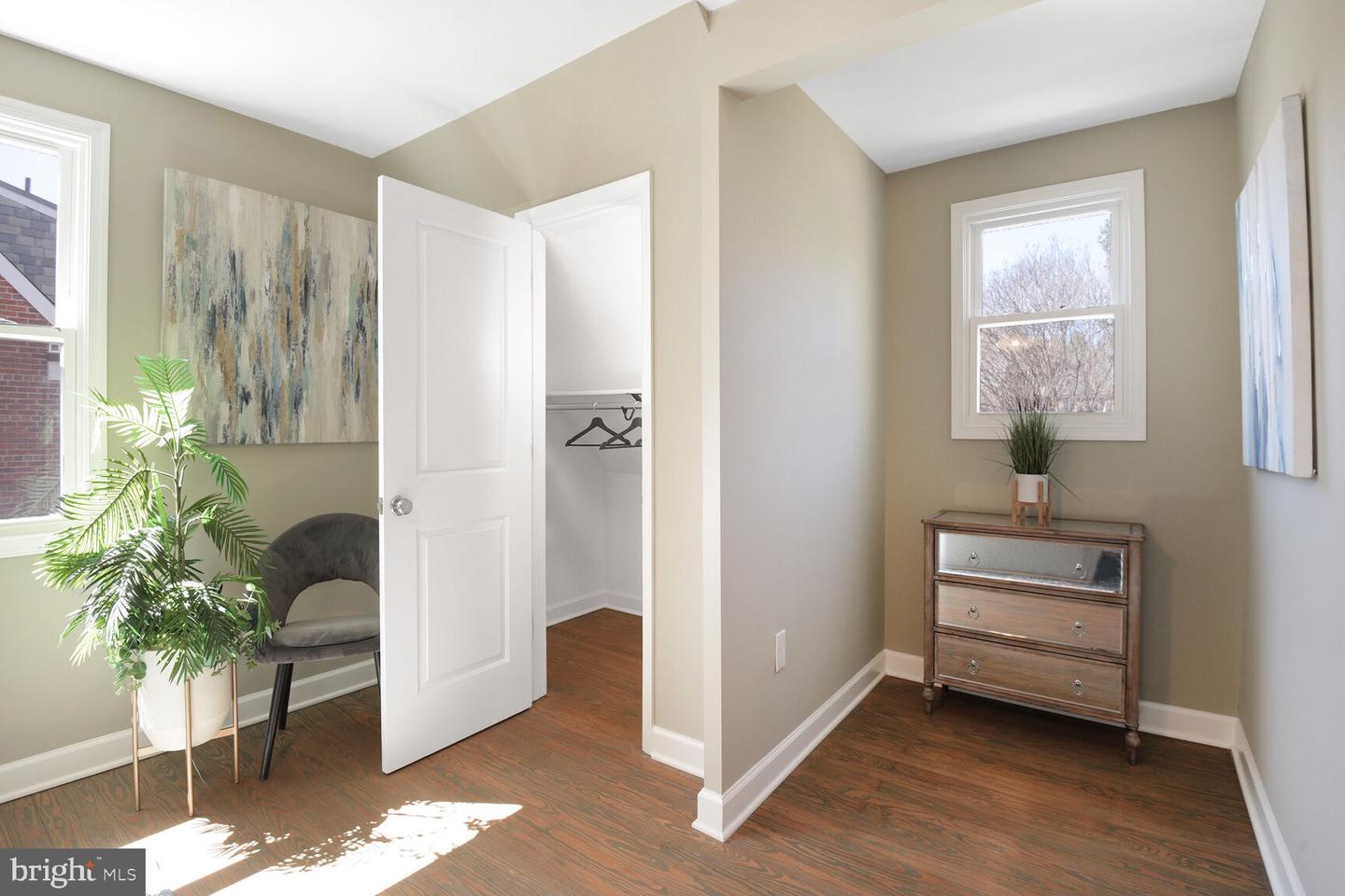 3914 18TH ST NE, WASHINGTON, District Of Columbia 20018, 5 Bedrooms Bedrooms, ,3 BathroomsBathrooms,Residential,For sale,3914 18TH ST NE,DCDC2190320 MLS # DCDC2190320