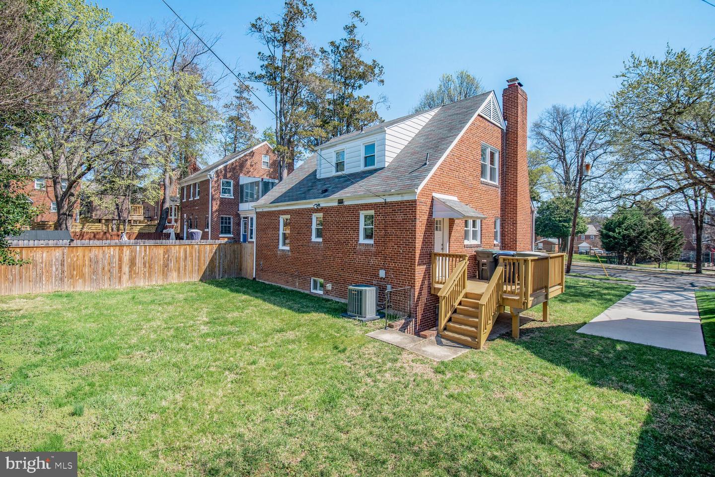 3914 18TH ST NE, WASHINGTON, District Of Columbia 20018, 5 Bedrooms Bedrooms, ,3 BathroomsBathrooms,Residential,For sale,3914 18TH ST NE,DCDC2190320 MLS # DCDC2190320
