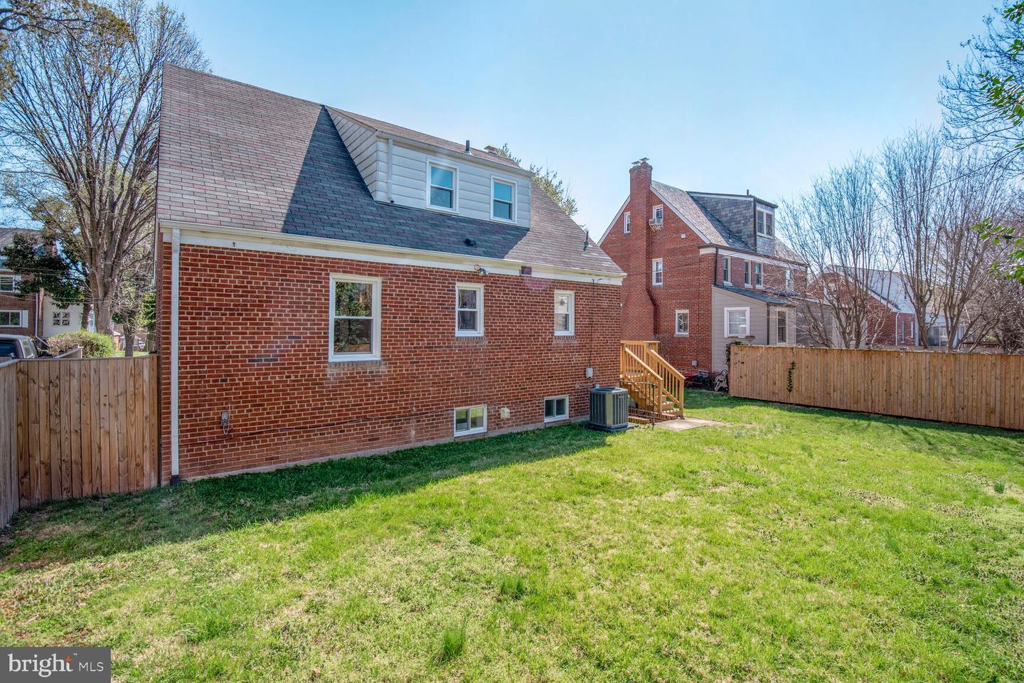 3914 18TH ST NE, WASHINGTON, District Of Columbia 20018, 5 Bedrooms Bedrooms, ,3 BathroomsBathrooms,Residential,For sale,3914 18TH ST NE,DCDC2190320 MLS # DCDC2190320