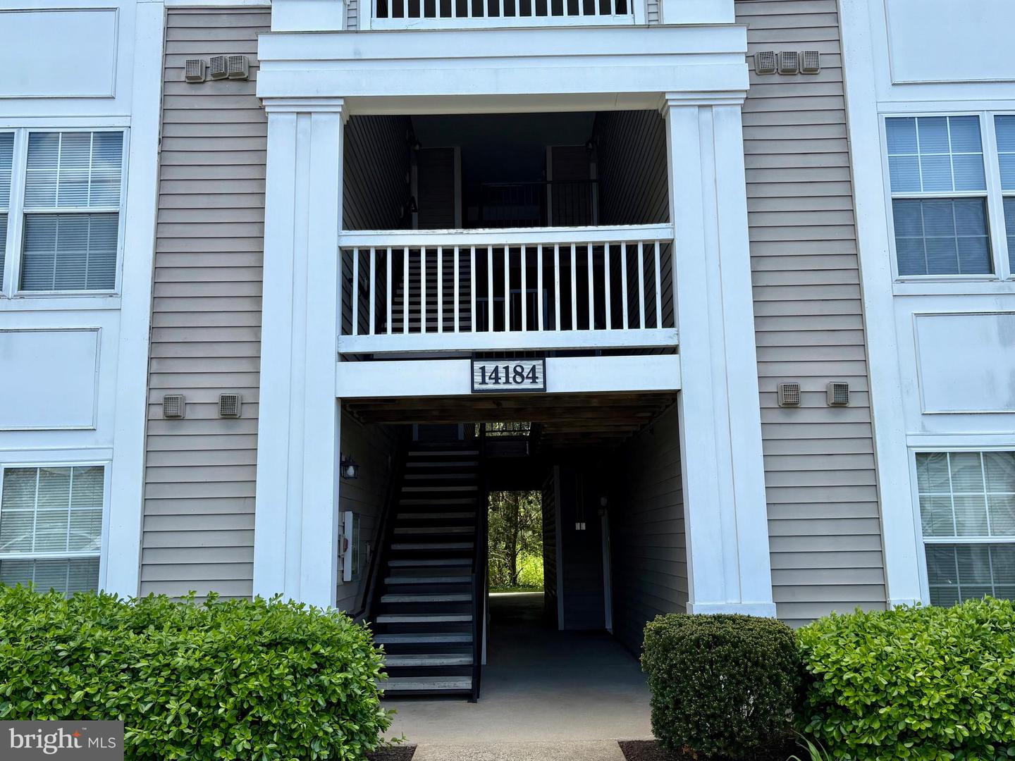 14184 CUDDY LOOP #103, WOODBRIDGE, Virginia 22193, 2 Bedrooms Bedrooms, ,2 BathroomsBathrooms,Residential,For sale,14184 CUDDY LOOP #103,VAPW2090162 MLS # VAPW2090162