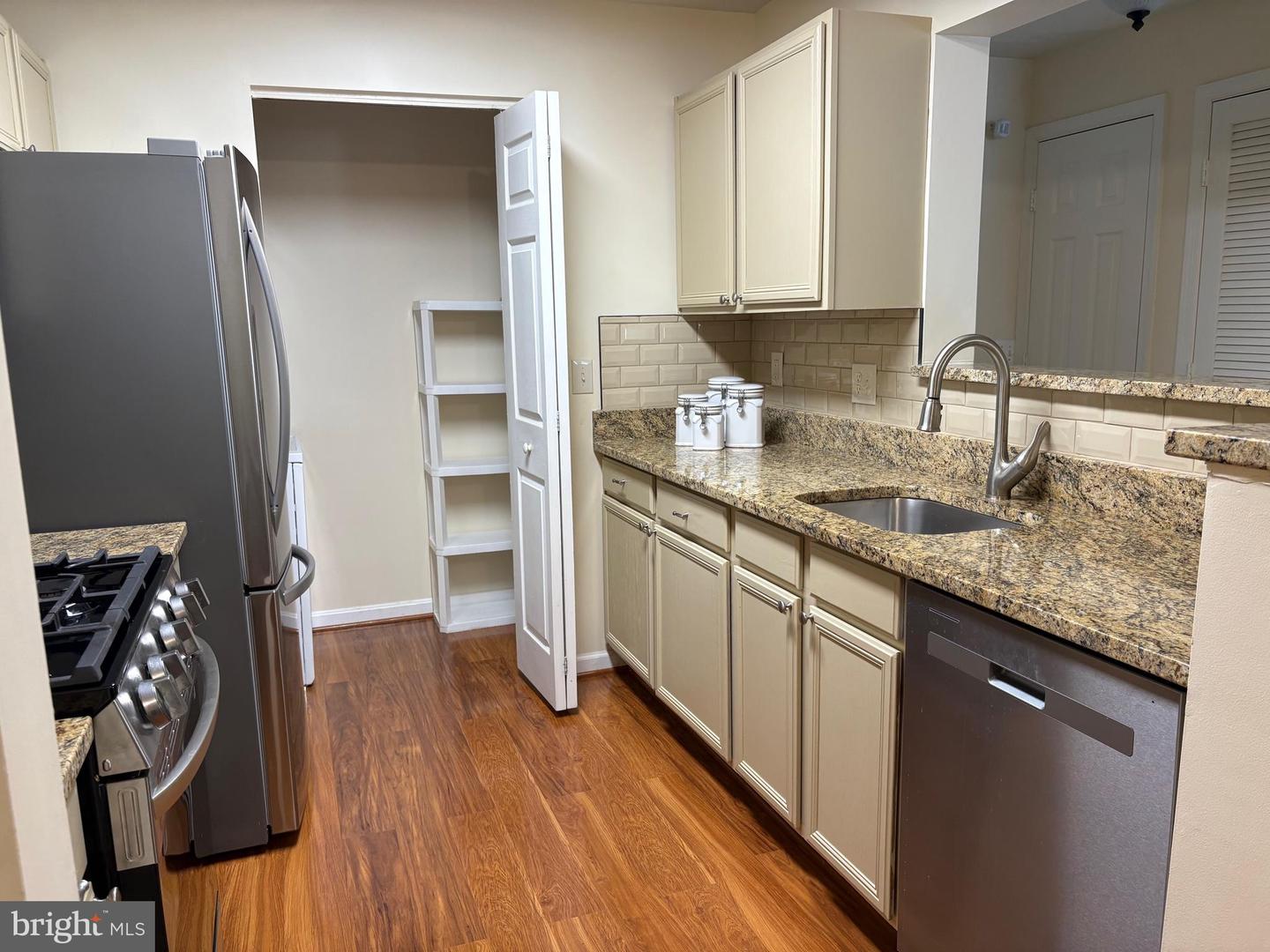 14184 CUDDY LOOP #103, WOODBRIDGE, Virginia 22193, 2 Bedrooms Bedrooms, ,2 BathroomsBathrooms,Residential,For sale,14184 CUDDY LOOP #103,VAPW2090162 MLS # VAPW2090162