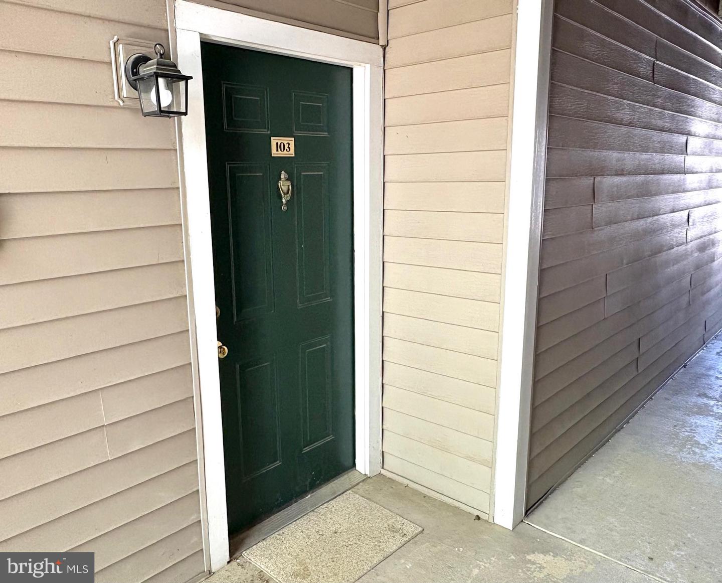 14184 CUDDY LOOP #103, WOODBRIDGE, Virginia 22193, 2 Bedrooms Bedrooms, ,2 BathroomsBathrooms,Residential,For sale,14184 CUDDY LOOP #103,VAPW2090162 MLS # VAPW2090162