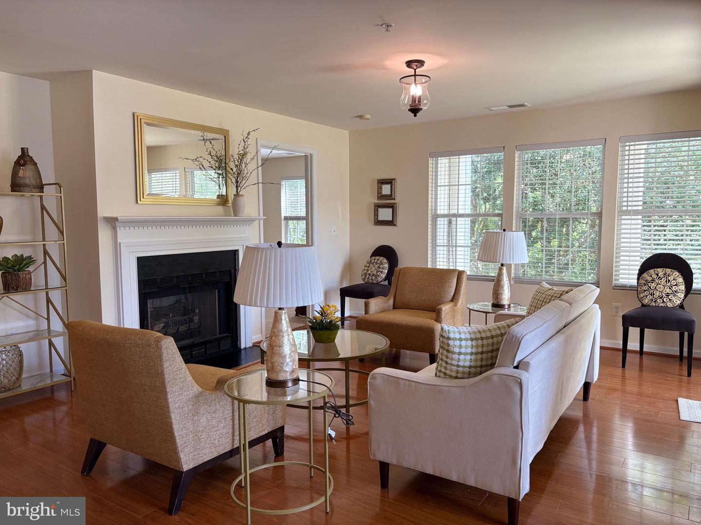 14184 CUDDY LOOP #103, WOODBRIDGE, Virginia 22193, 2 Bedrooms Bedrooms, ,2 BathroomsBathrooms,Residential,For sale,14184 CUDDY LOOP #103,VAPW2090162 MLS # VAPW2090162