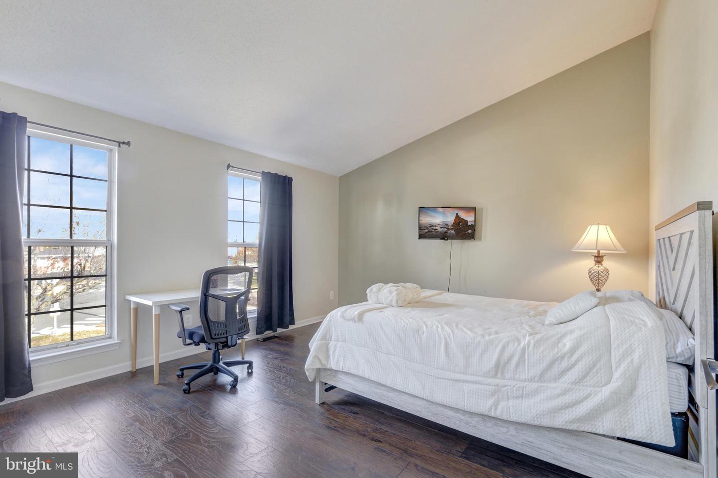 8591 SIGNAL HILL RD, MANASSAS, Virginia 20110, 4 Bedrooms Bedrooms, ,2 BathroomsBathrooms,Residential,For sale,8591 SIGNAL HILL RD,VAMN2007970 MLS # VAMN2007970